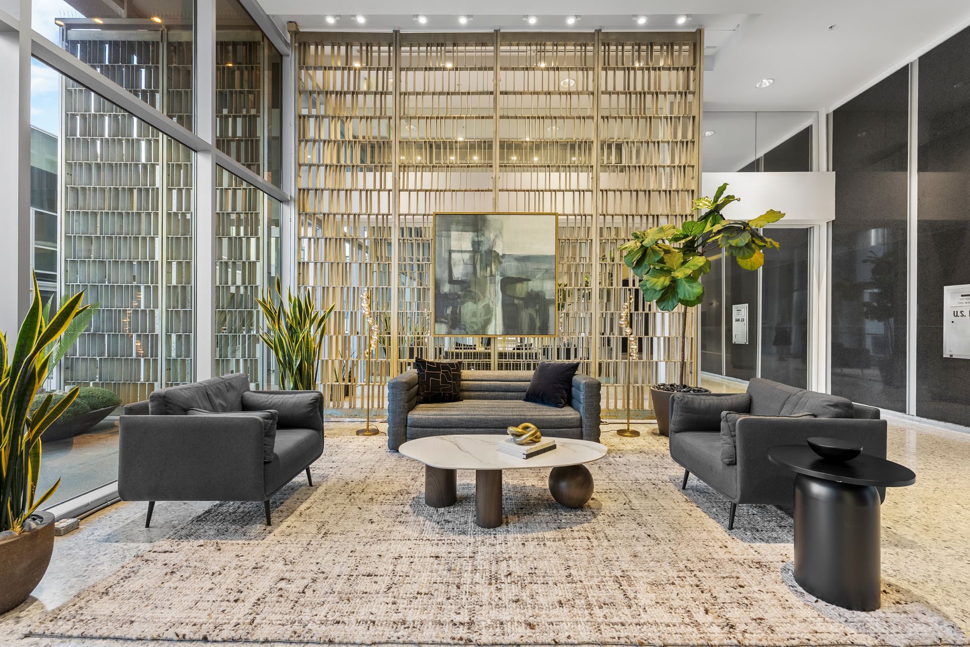 Sliding Photo Gallery Displaying Community Amenities