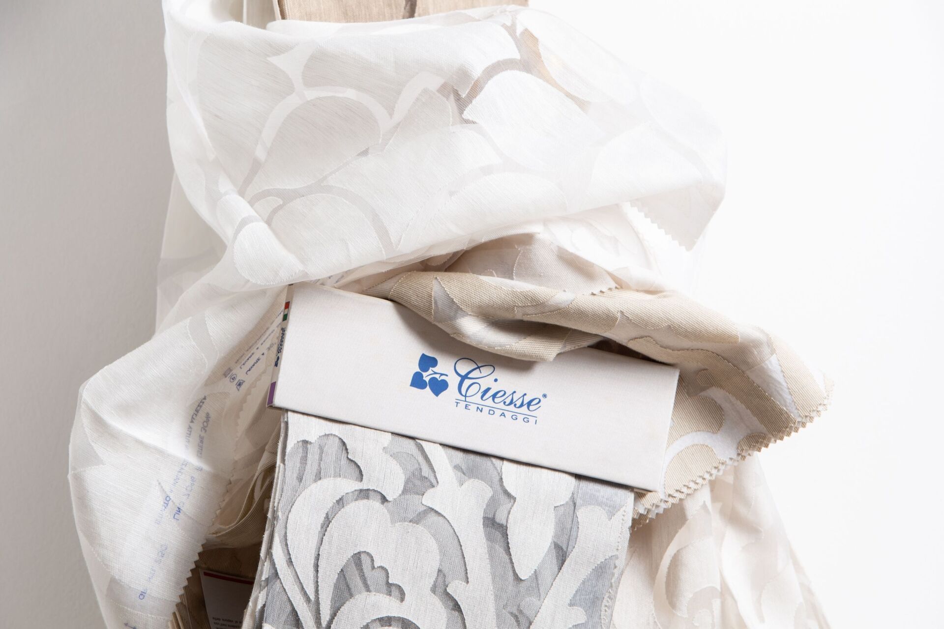 catalogo tende beige