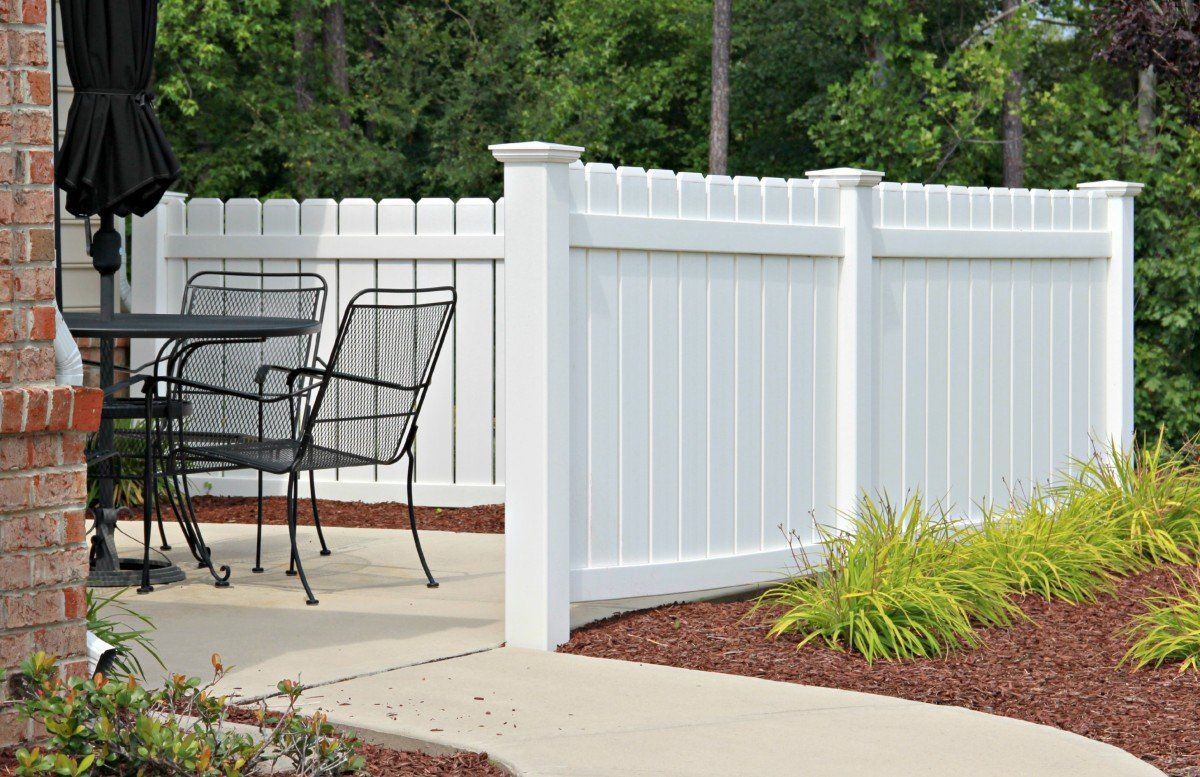 Vinyl Fencing In Greensboro. Vinyl Fence in High Point.