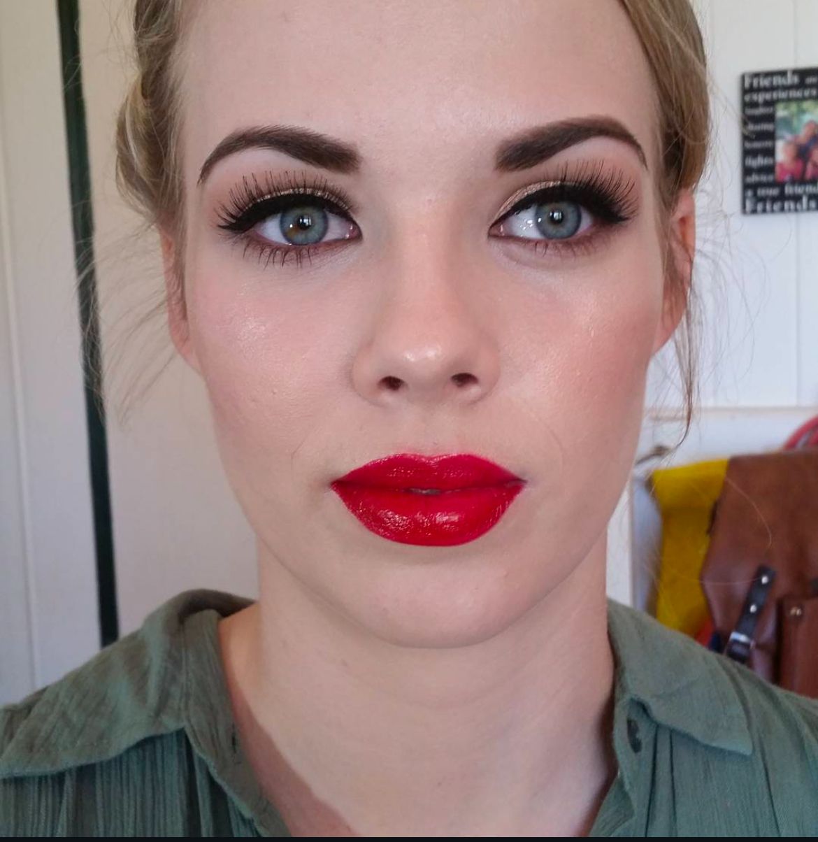 Model Test shoots Jessica Cagney makeup 