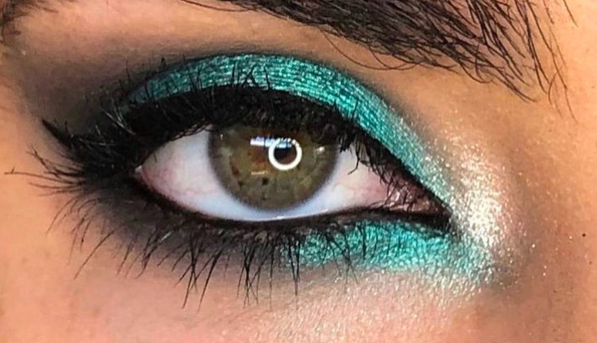 Jessica Cagney colourful makeup close ups 