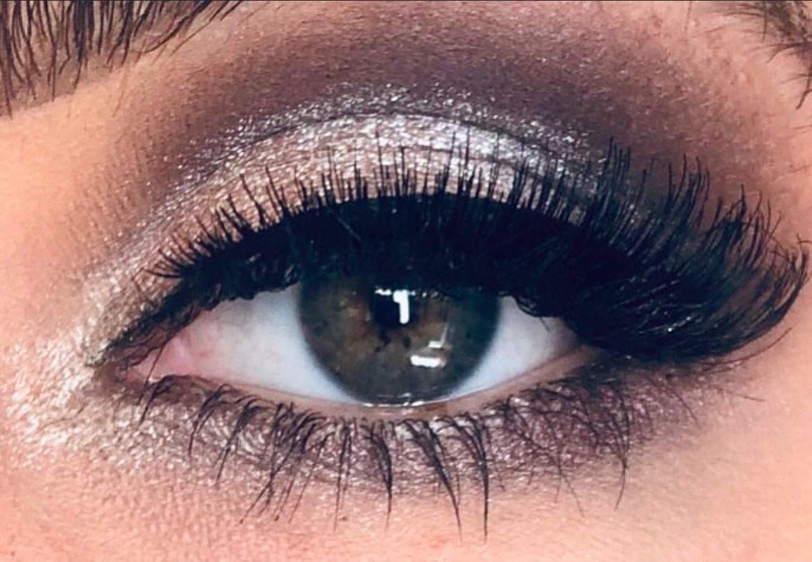 IMG_4586.jpg
Services
Playing with makeup colour Jess Cagney