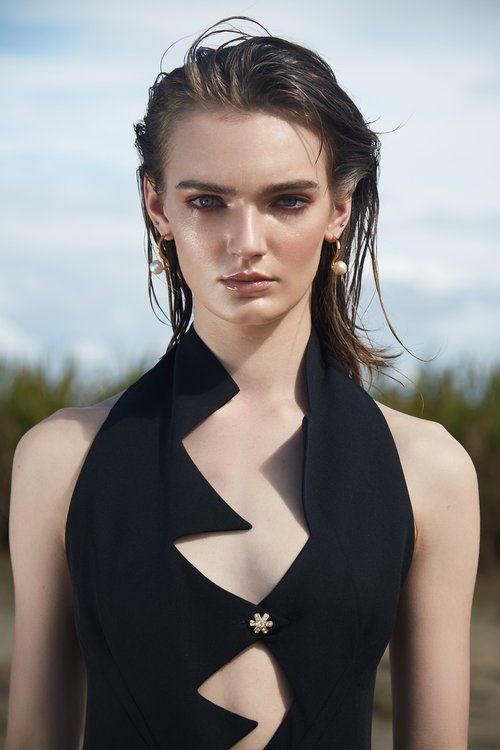 Malvie Magazine Jessica Cagney makeup artist 