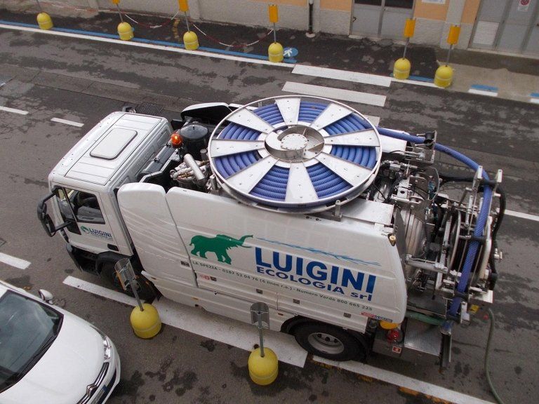 pozzi neri Luigini Ecologia La Spezia