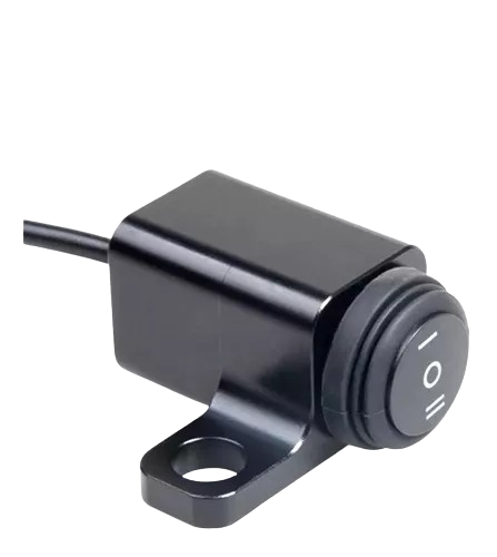 Un pequeño dispositivo negro con un botón que dice i on.