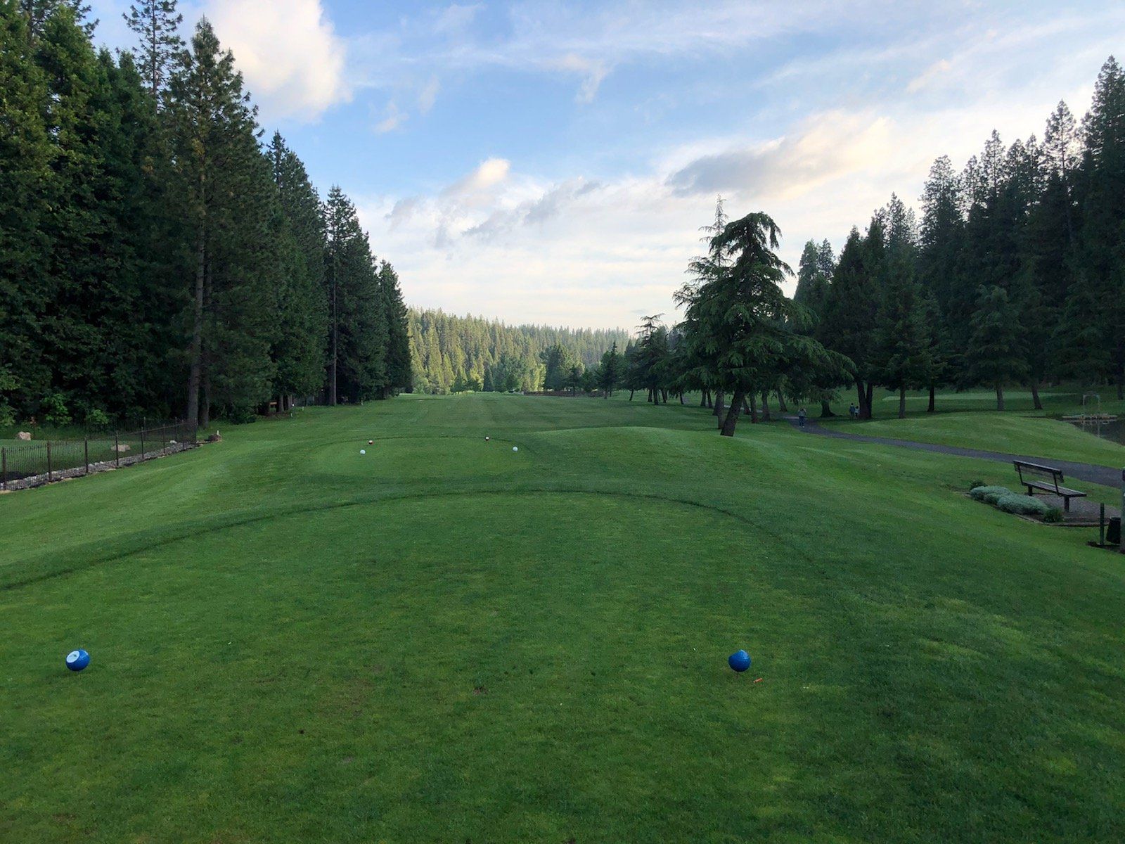 Sequoia Woods Country Club