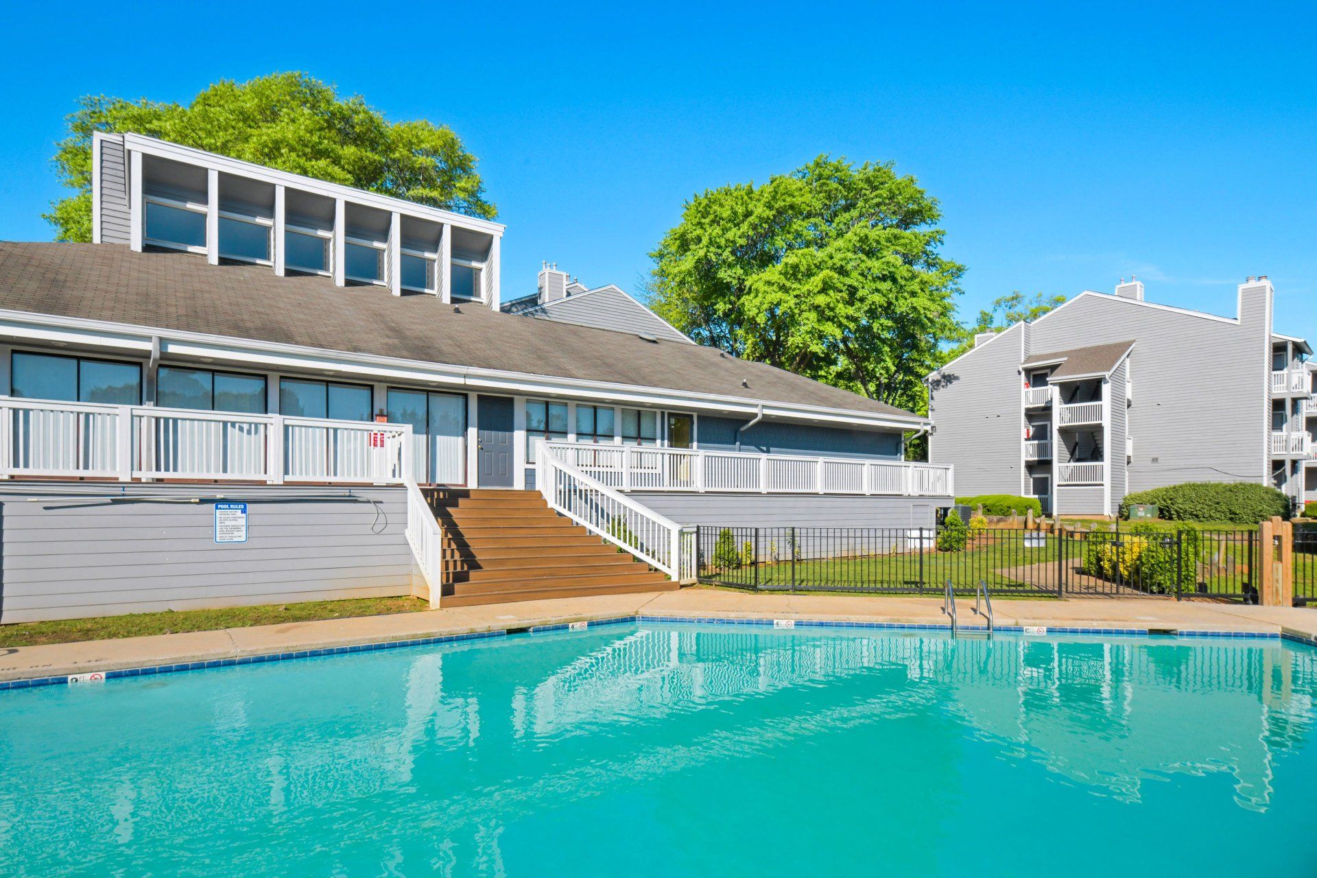 Pool | Amber Lake Apartment Homes