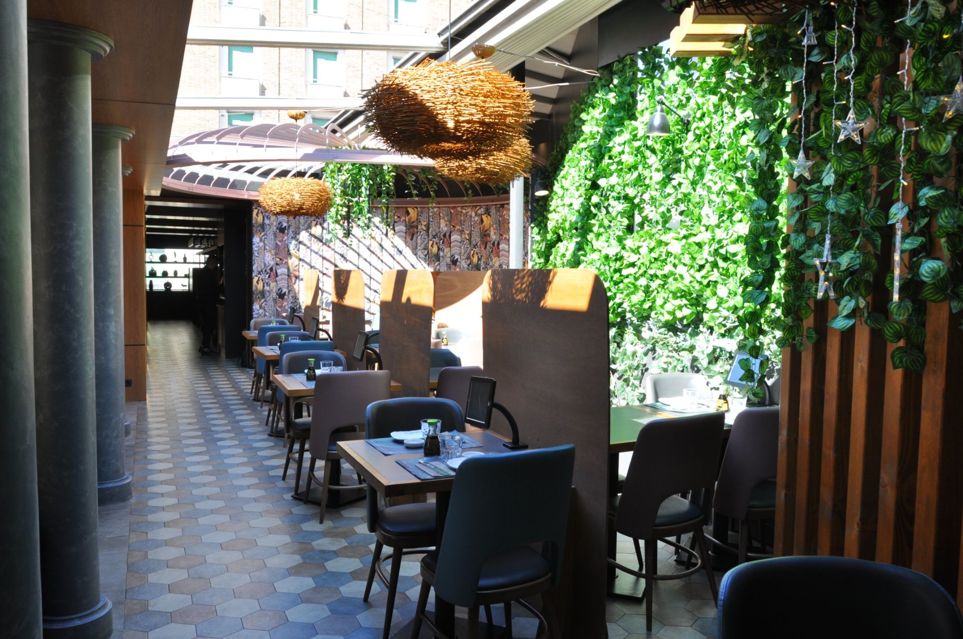 tavoli del ristorante giapponese