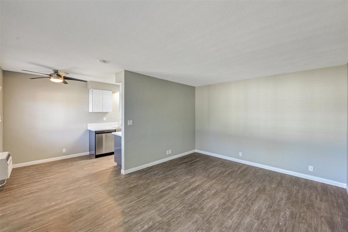 Fair Oaks kitchen counter side angle