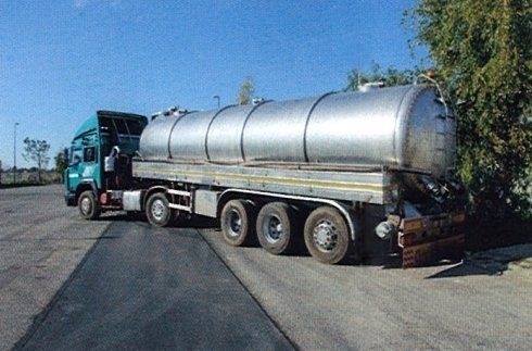 Mezzo per il trasporto liquidi