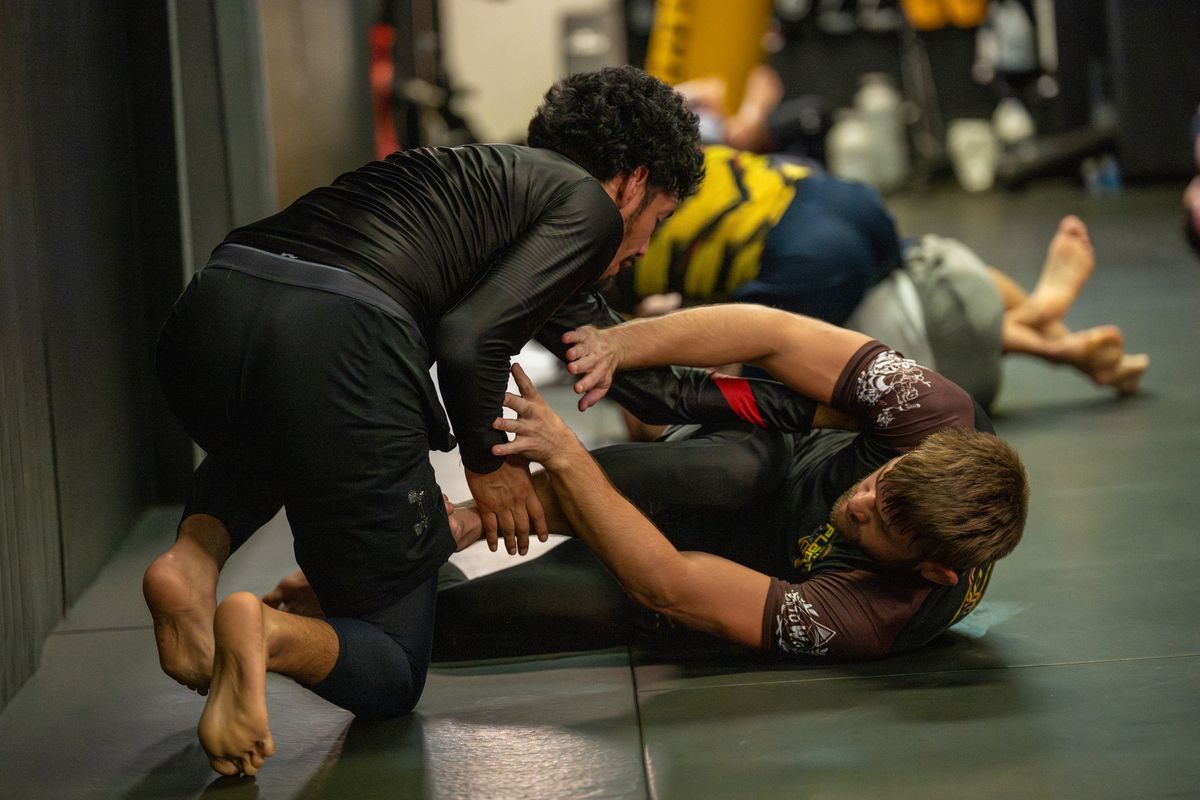 Adults practicing no-gi grappling at 10th Planet Orlando Jiu Jitsu in Altamonte Springs, FL.