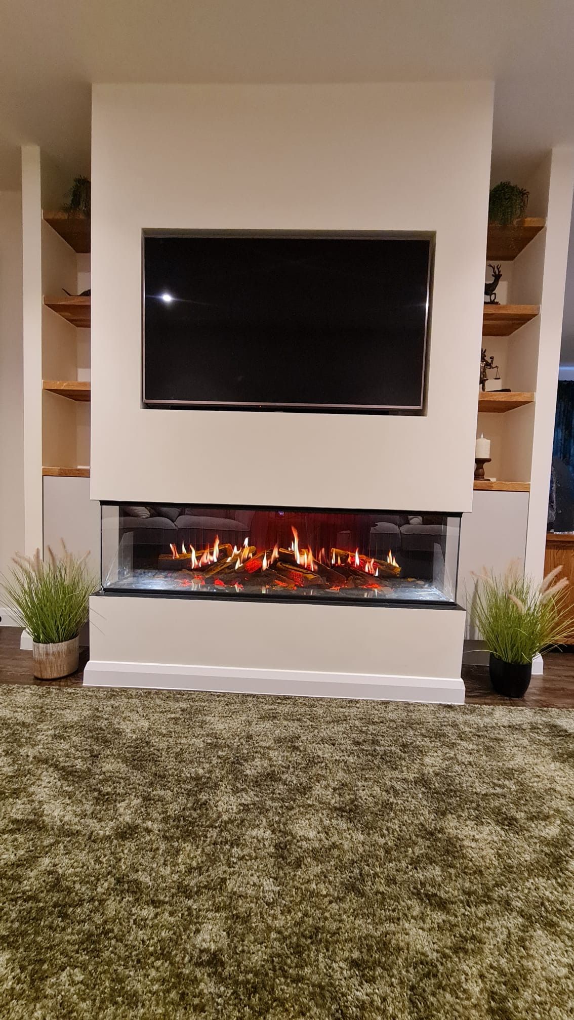 real flame technology electric fire from Solus