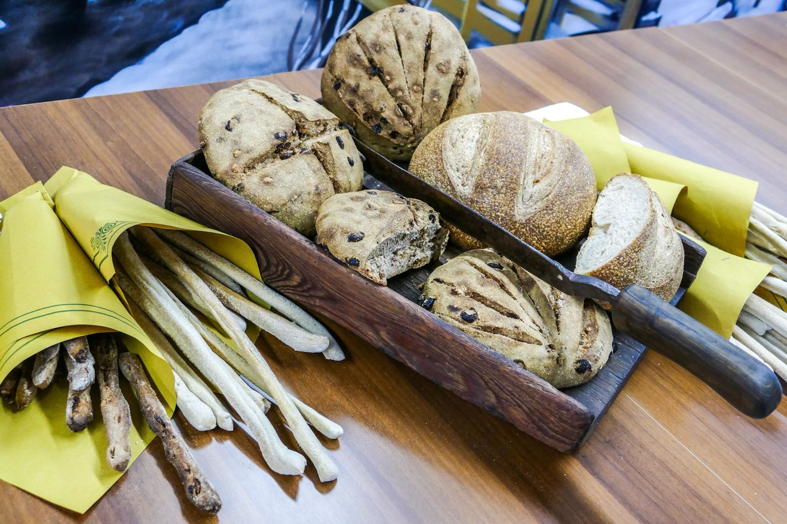 pane nel forno a legna