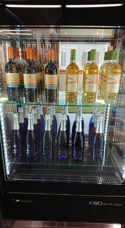 ampia scelta di vini