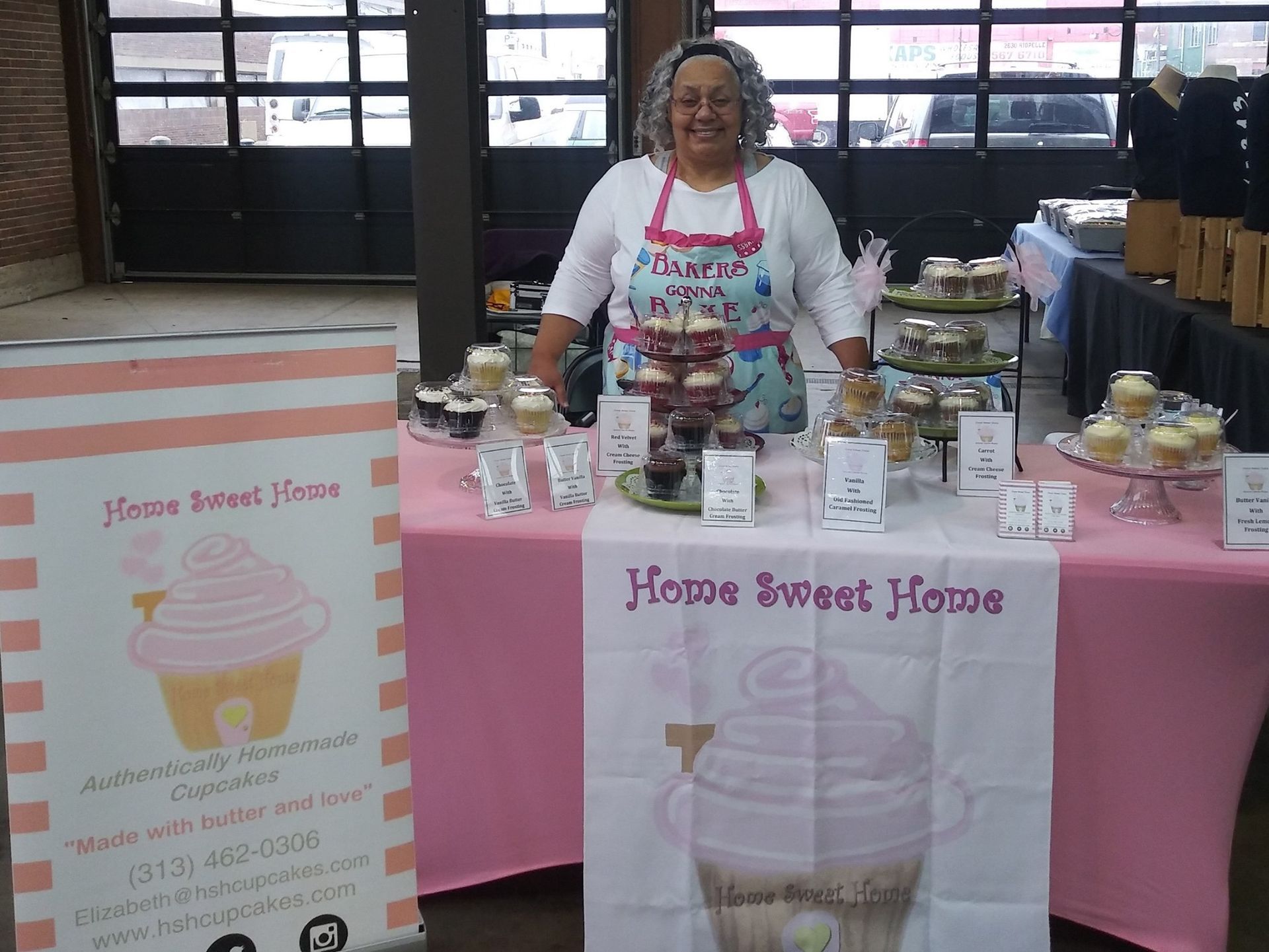 Cupcake On Table — Detroit, MI — Home Sweet Home Specialty Bakeshop LLC