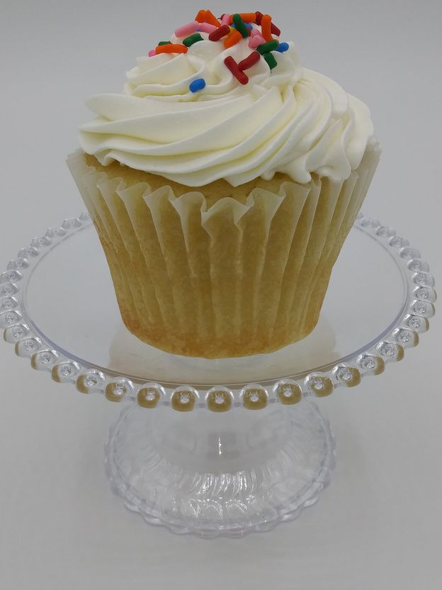 Vanilla Cake With Buttercream Icing — Detroit, MI — Home Sweet Home Specialty Bakeshop LLC