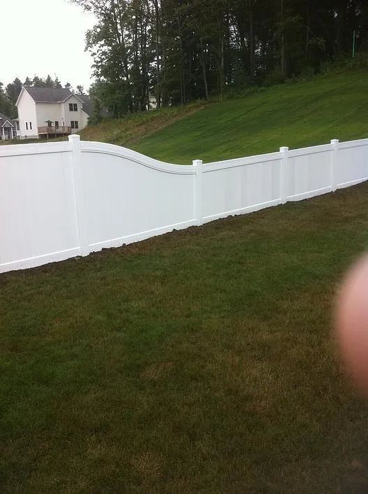 Vinyl fence with various heights 