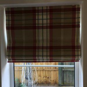 Curtains and Roman blinds