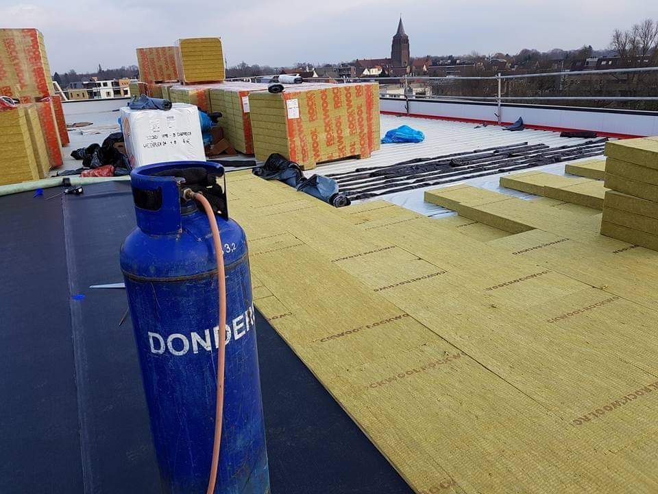 Dakdekker projecten pannendaken en bitumendaken van duckdekker