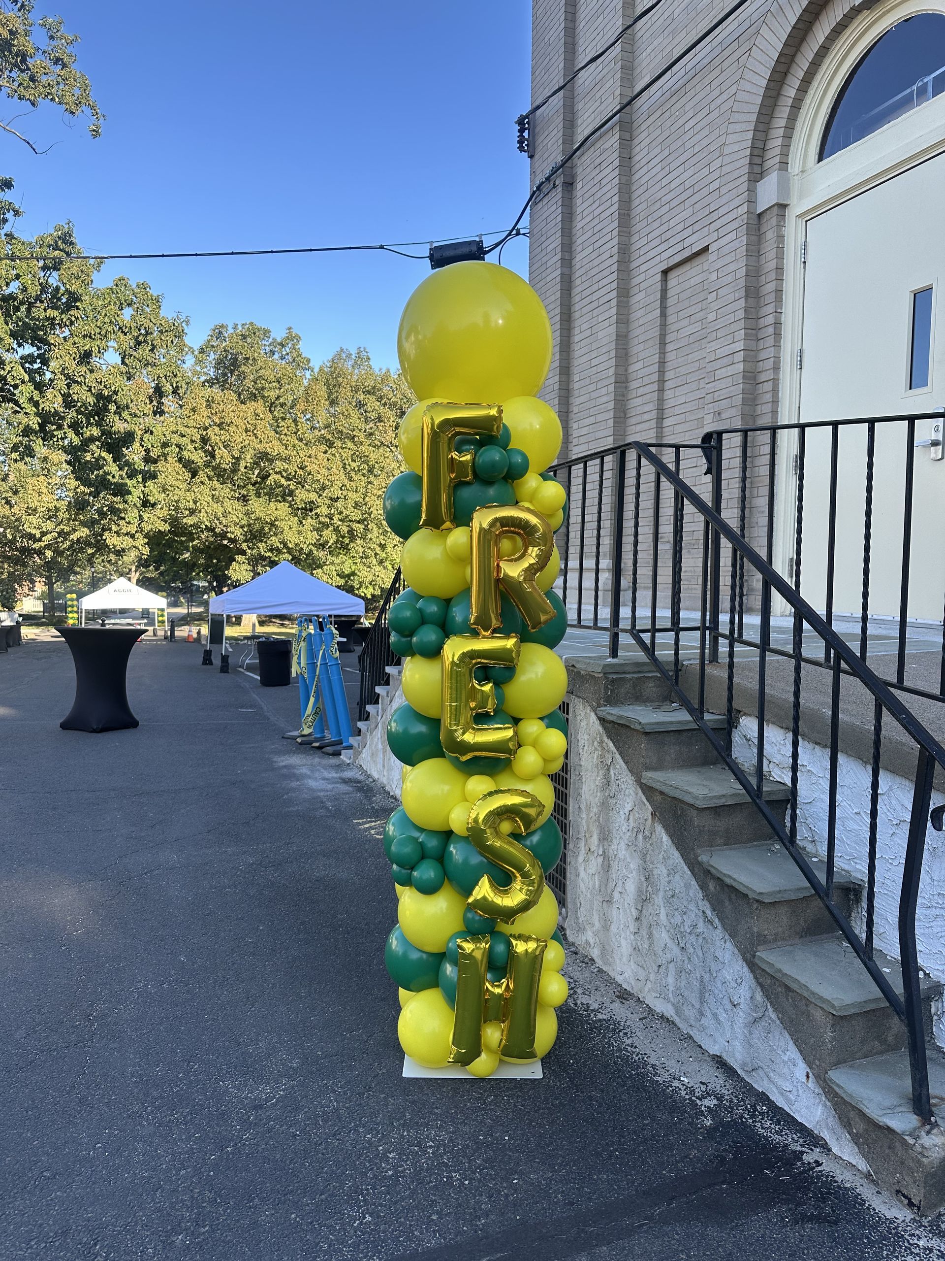 Balloon column with