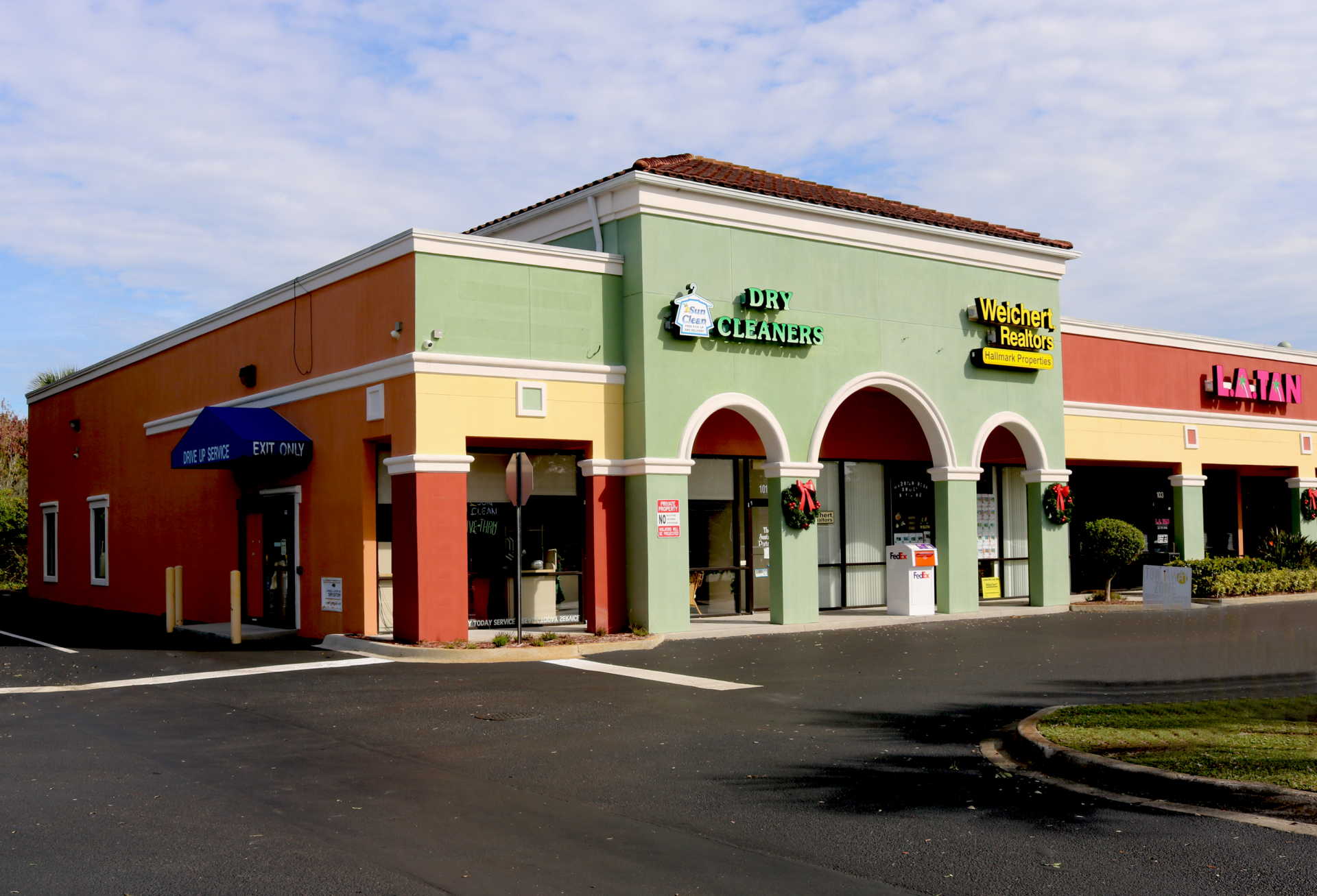 Sun Clean Dry Cleaners storefront photo N. Wickham Road Melbourne Florida