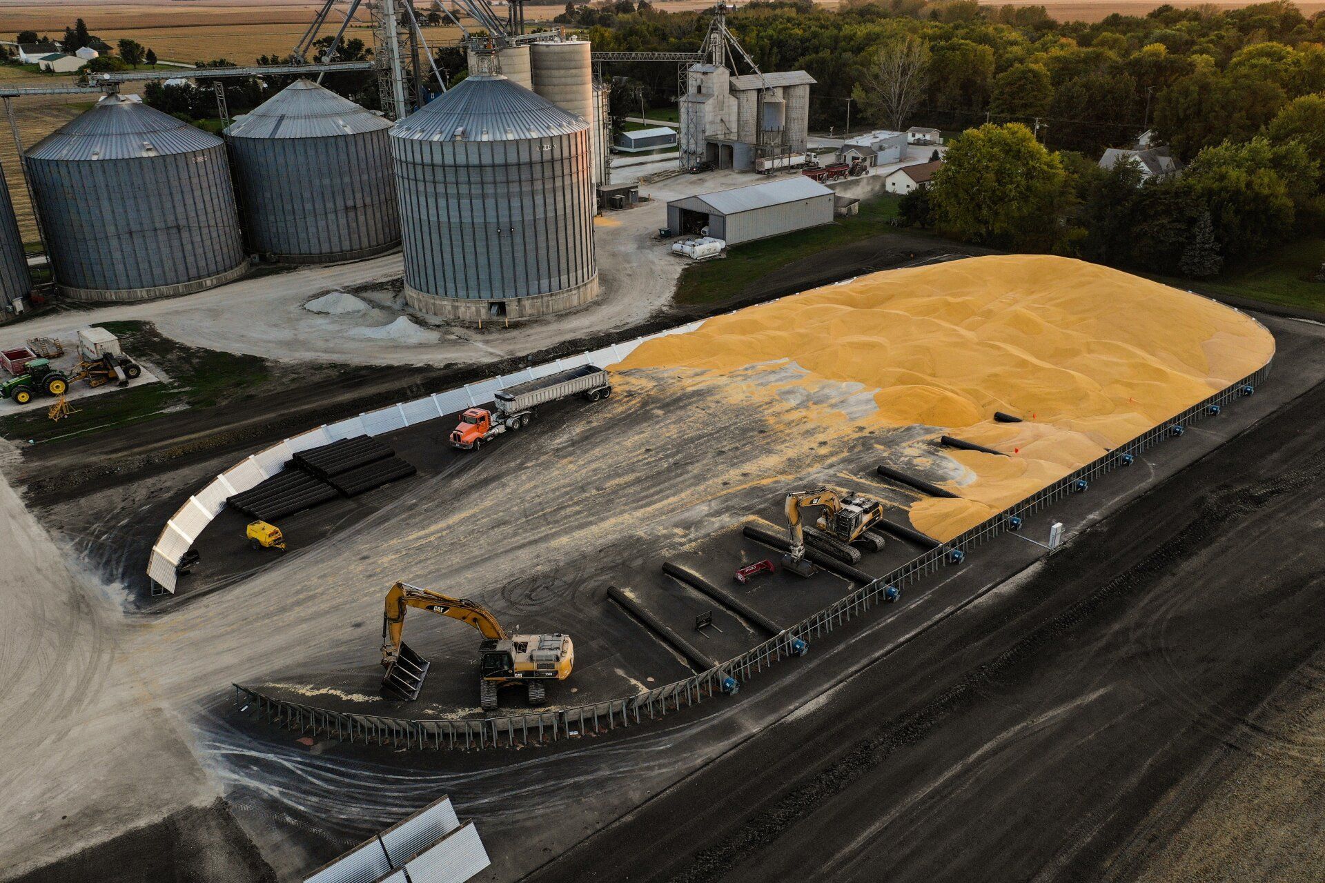 temporary storage landmarc construction