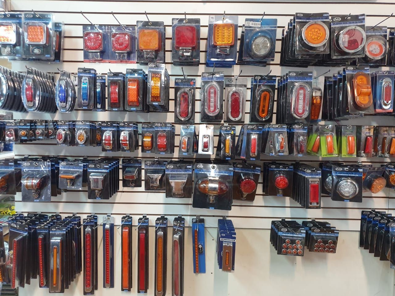 EL MILLÓN TRACTO PARTES MUELLES Y MOFLES