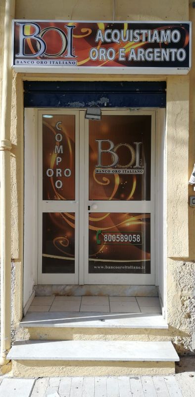 porta d'ingresso di un compro oro