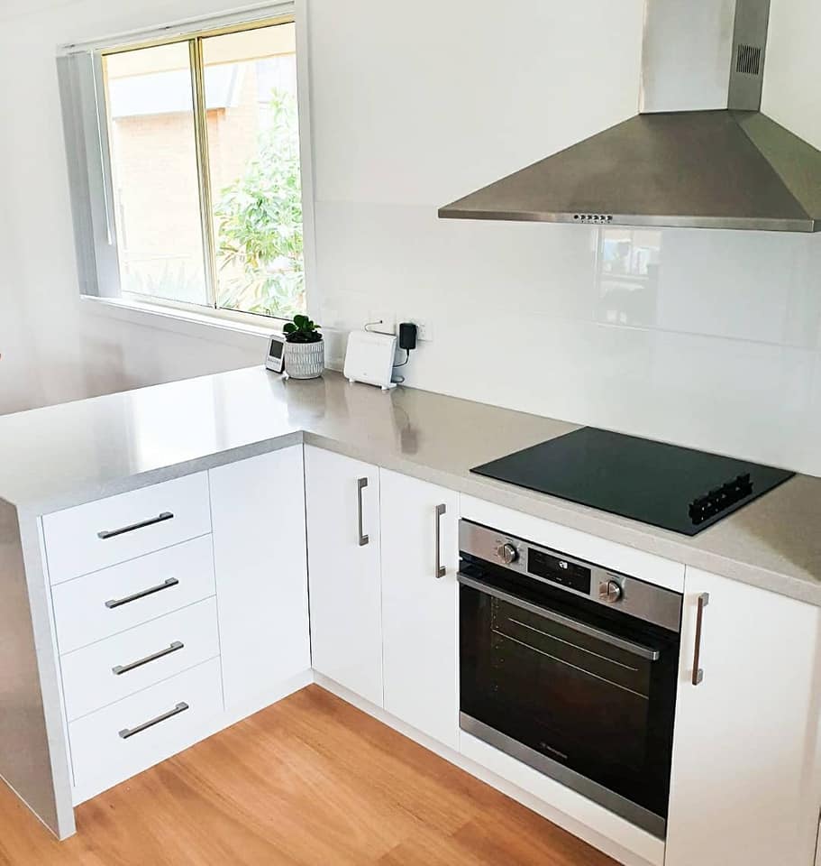 White Kitchen Benchtop — DMB Kitchens in Port Macquarie, NSW