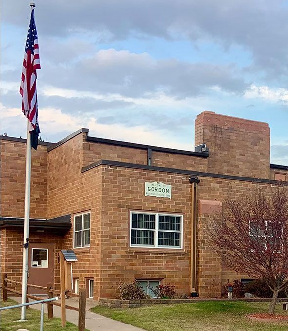 Gordon Town Hall image with flag