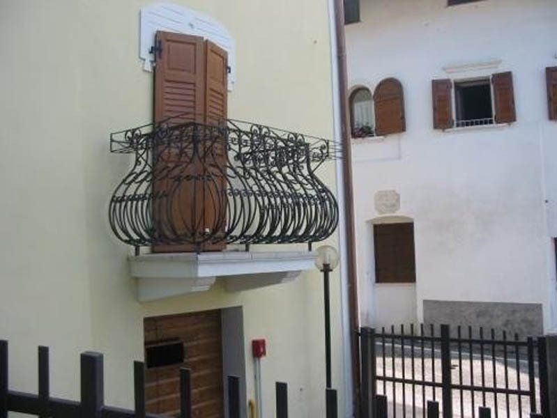 Balcone in ferro battuto