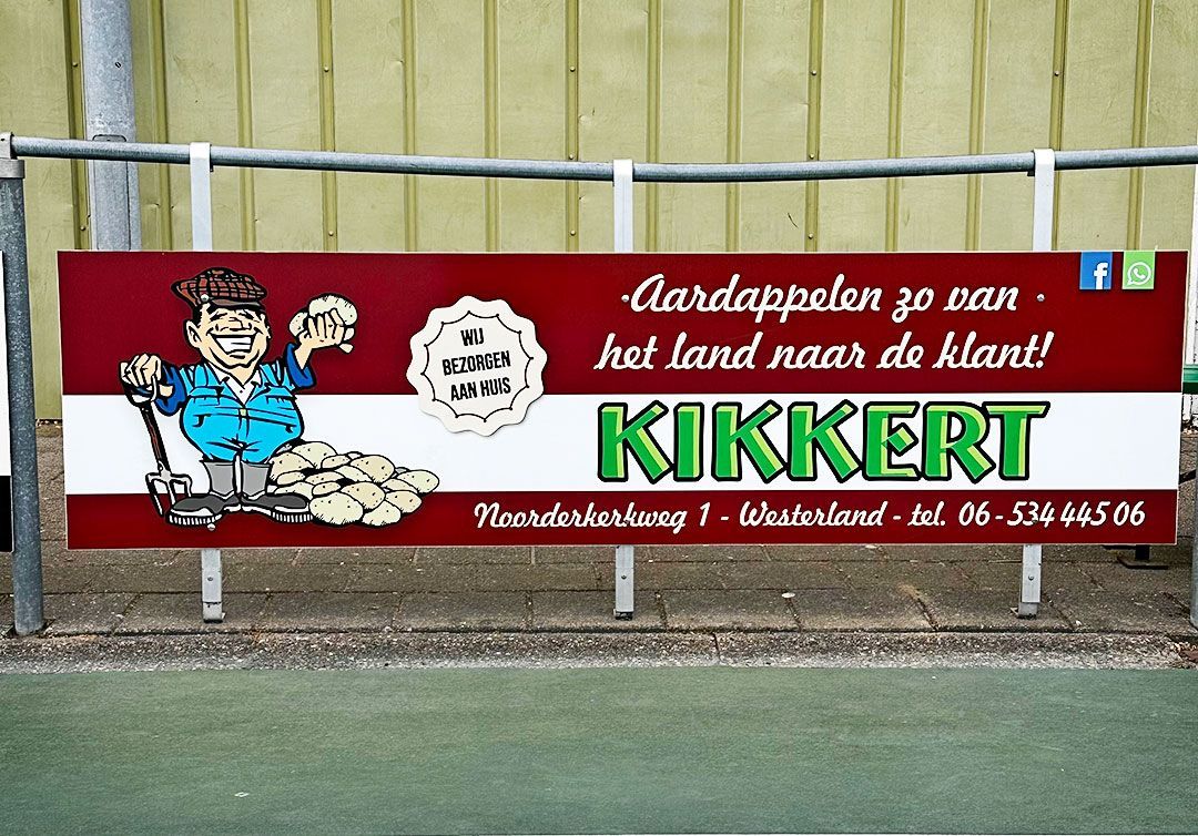 sponsorbord kikkert aardappelen h.v. Tonegido