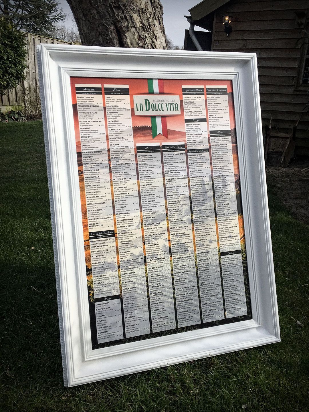 Buitenbord pizzeria La Dolce Vita by reclamestudio Morant