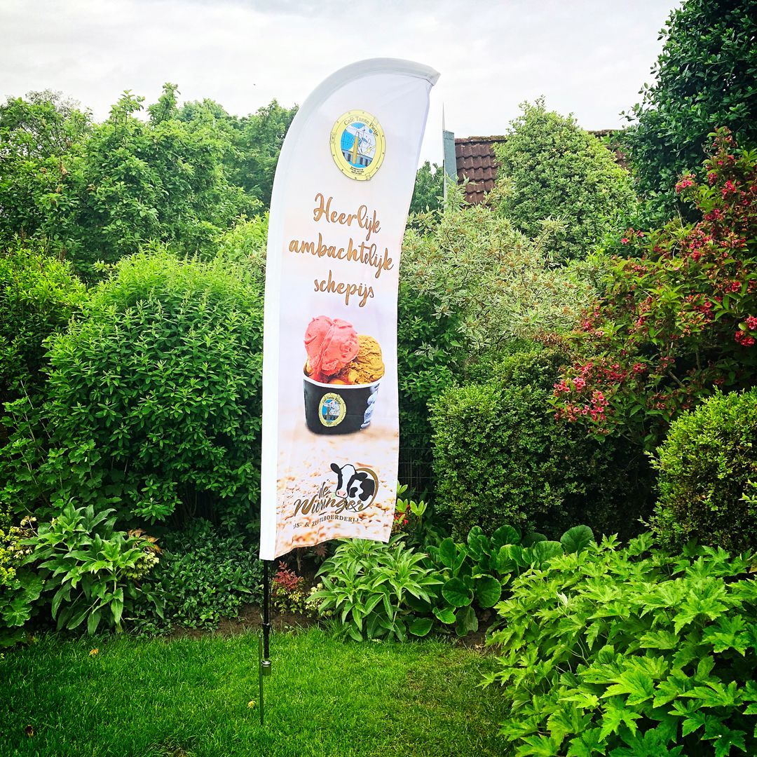 Beachflag t.b.v. schepijs-promotie Tante Pietje by reclamestudio Morant