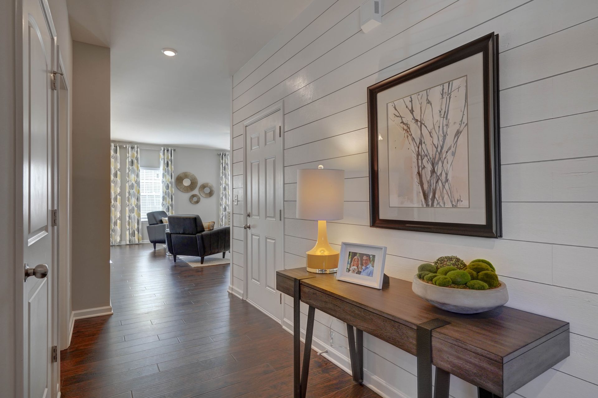 Norway Foyer - Stanley NC