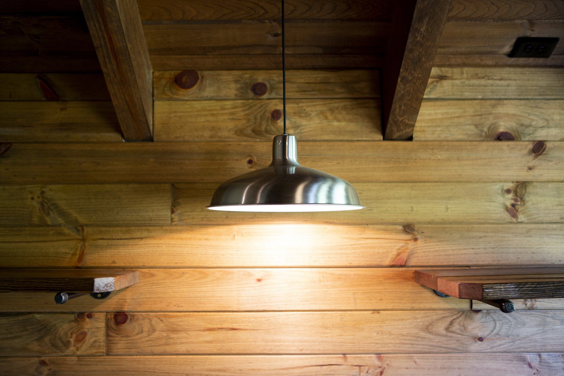 Overlook-Elkhorn-Kitchen-Light