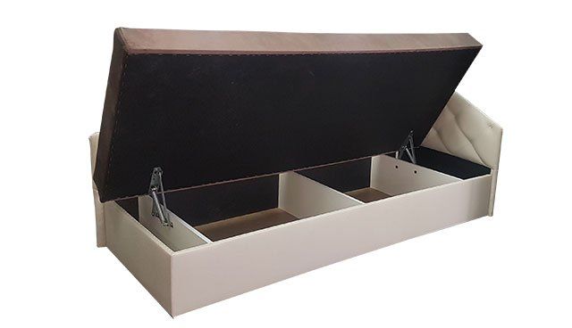 Tachta „Jūratė“