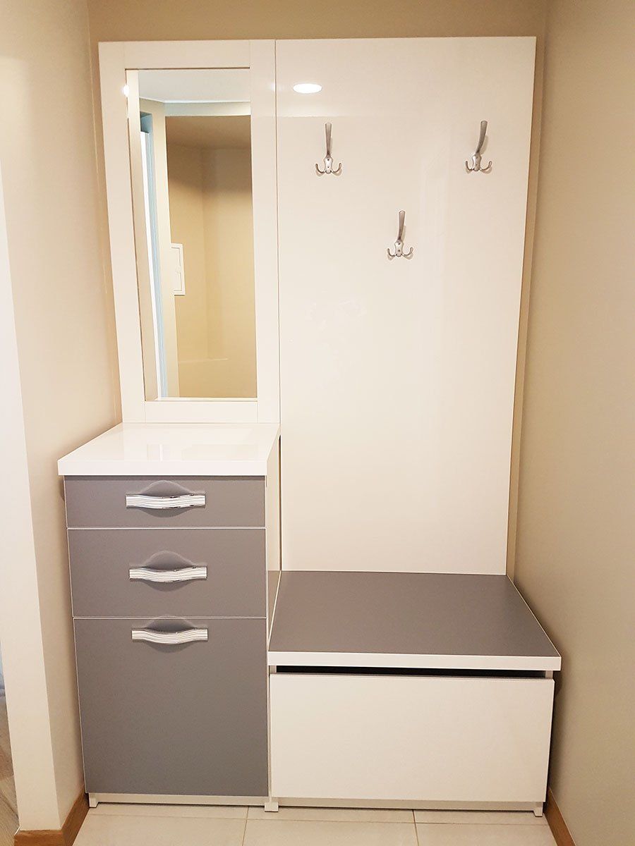 Prieškambario baldai