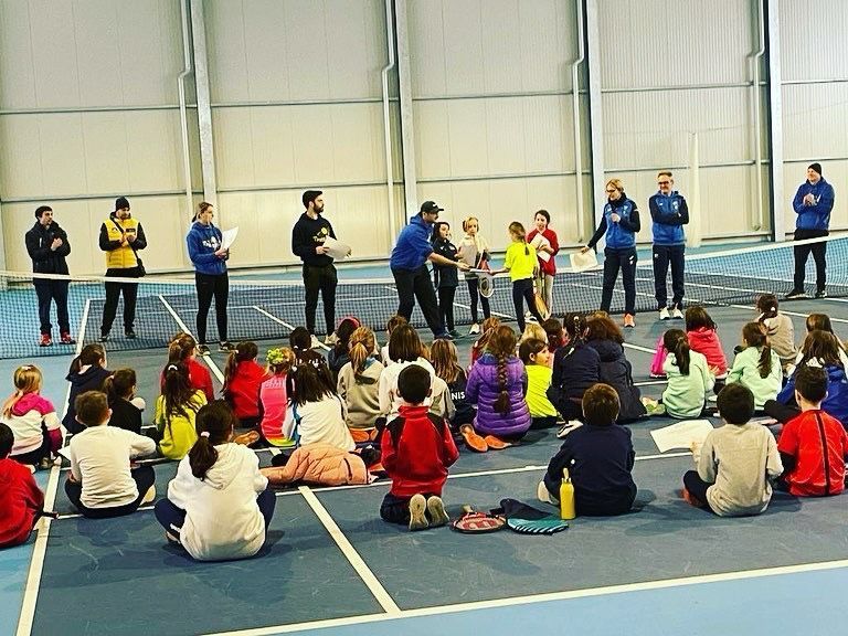 Tennis camp per bamini