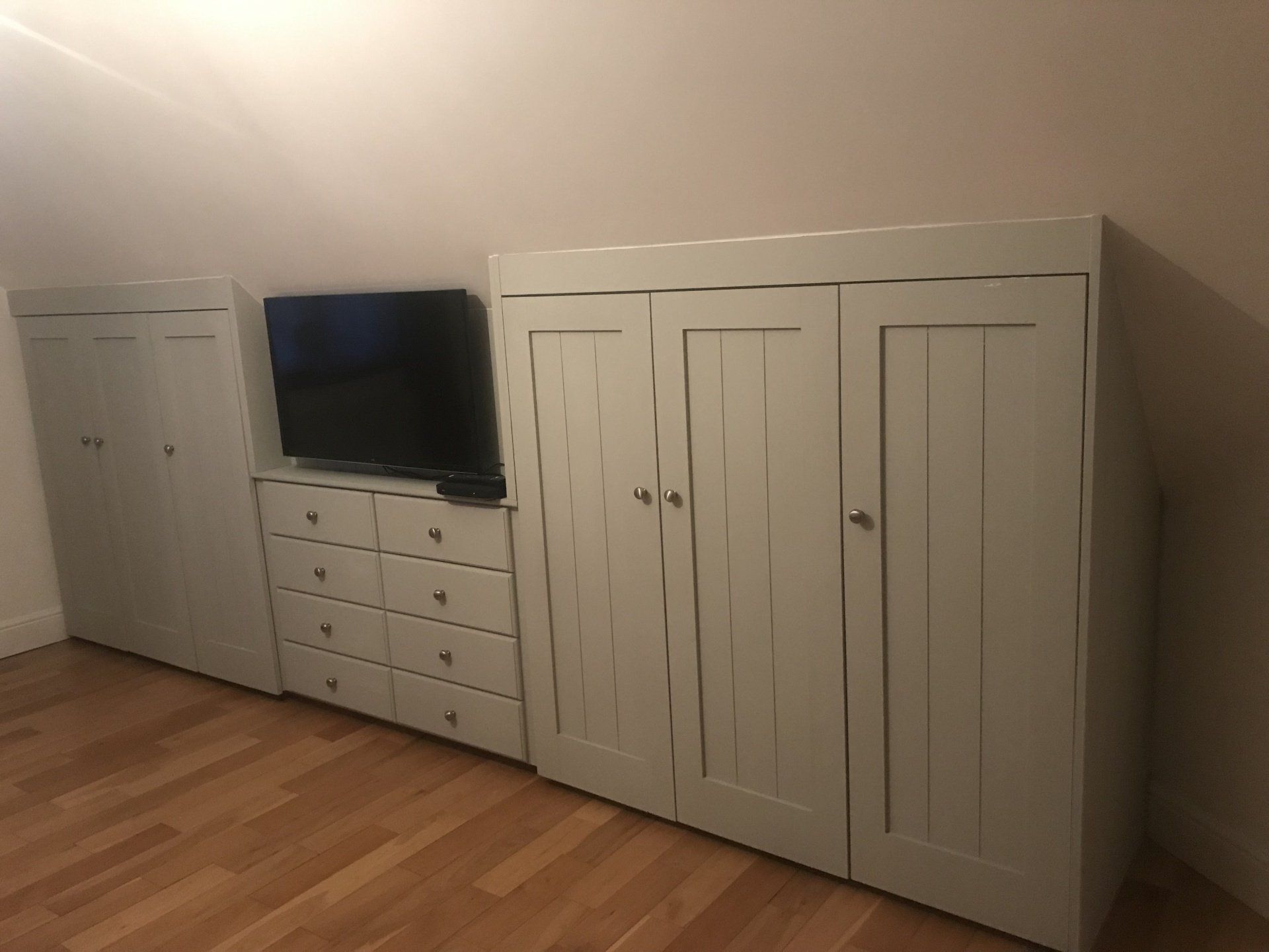 Carpentry services 28