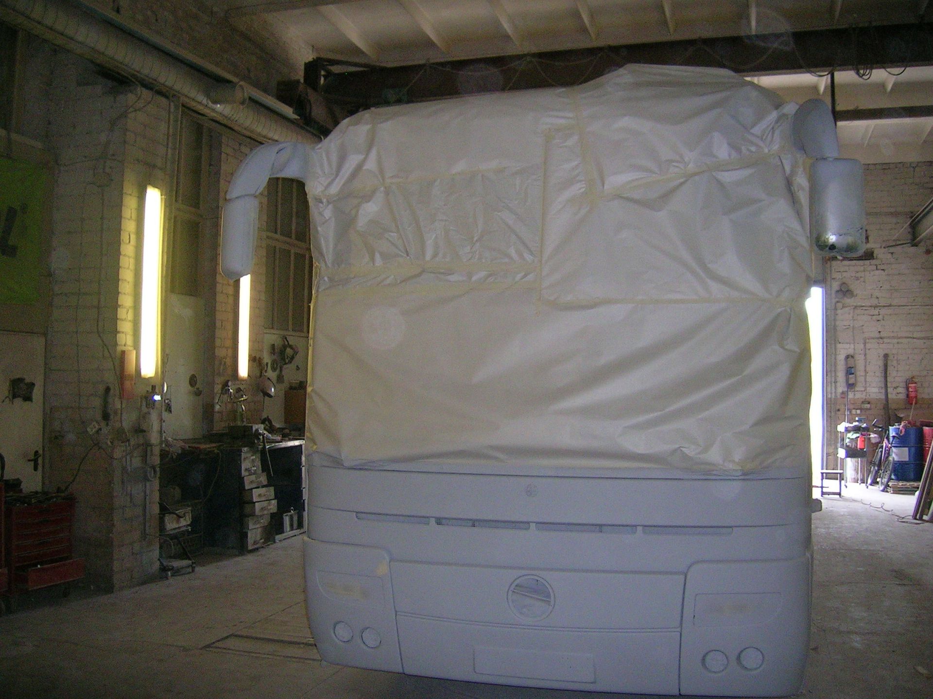 Ремонт автобусов после  аварий, покрасочные работы.