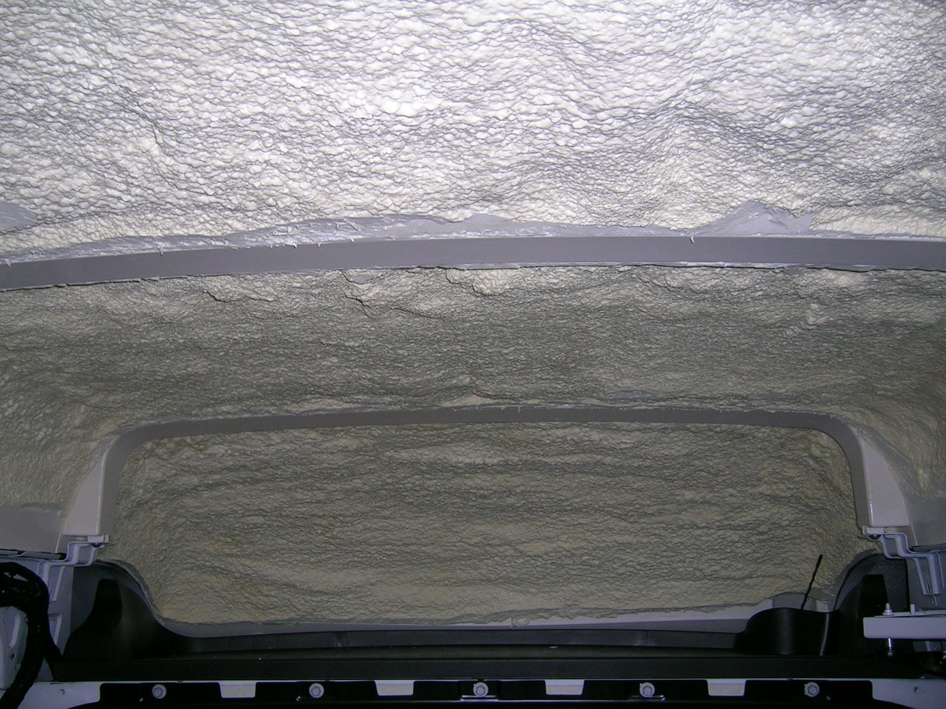 Krovininių mikroautobusų ir kietašonių kėbulų šiltinimas