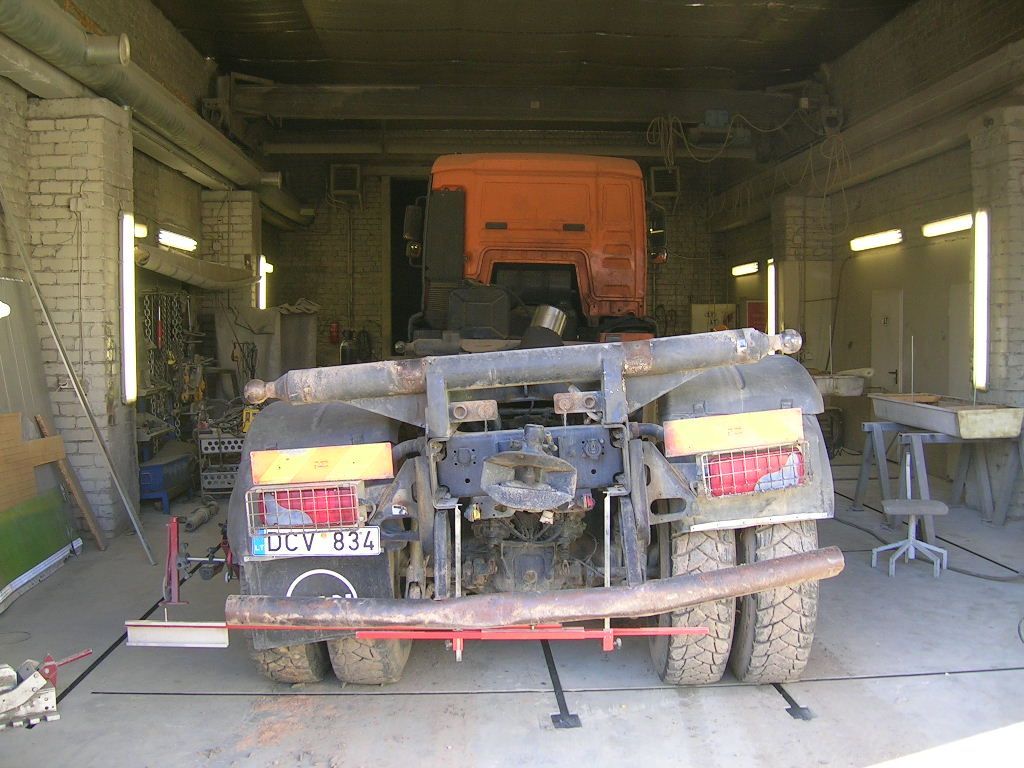 Sunkvežimių, vilkikų, puspriekabių, džipų, tralų, mikroautobusų rėmų lyginimas