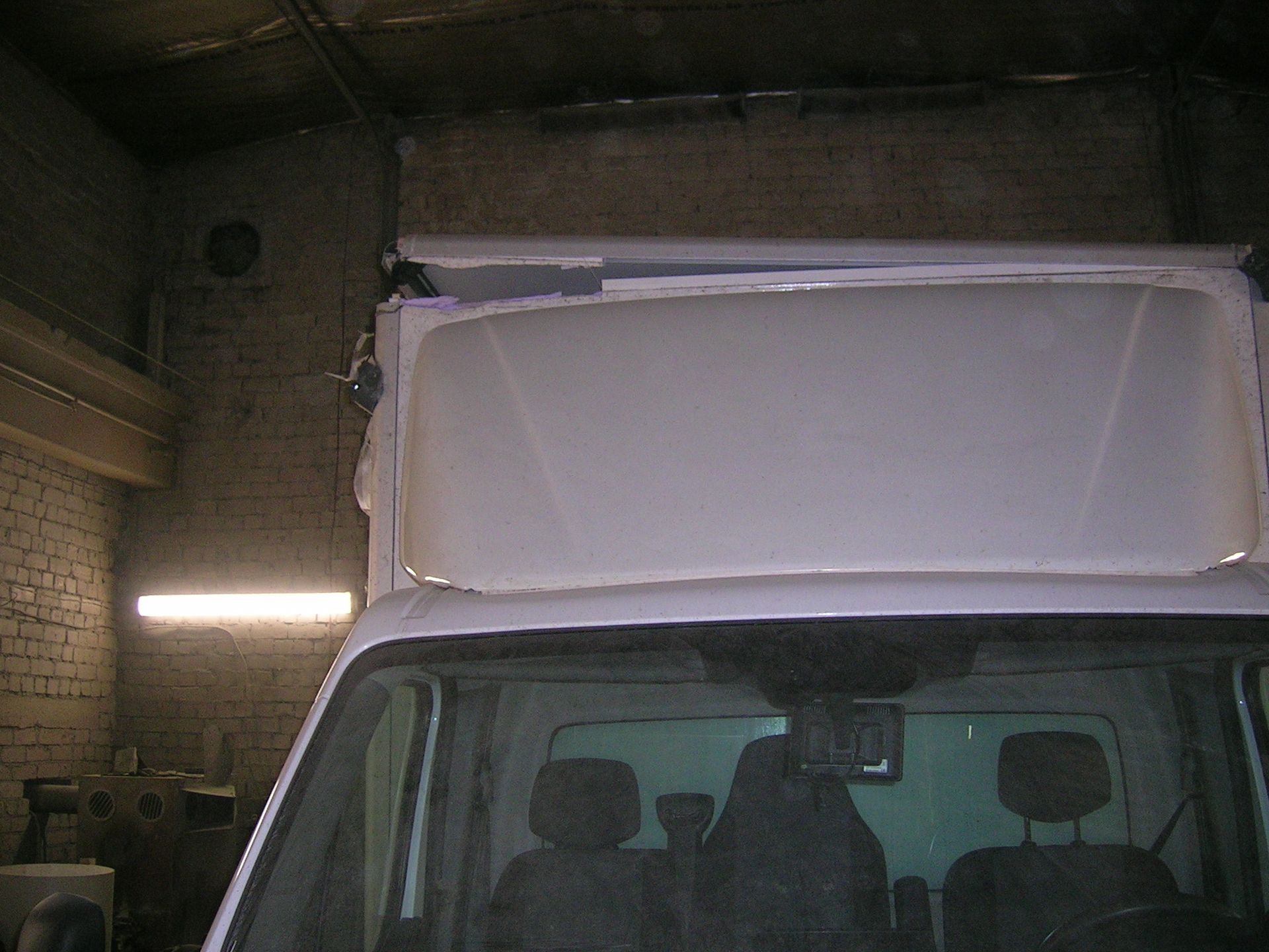 Izoterminių kėbulų, šaldytuvų remontas, dažymas