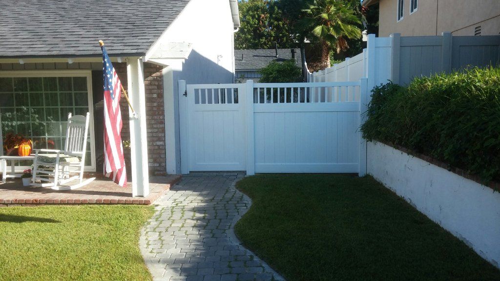 Chain Link Fence — Custom Steal White Fence in Anaheim, CA