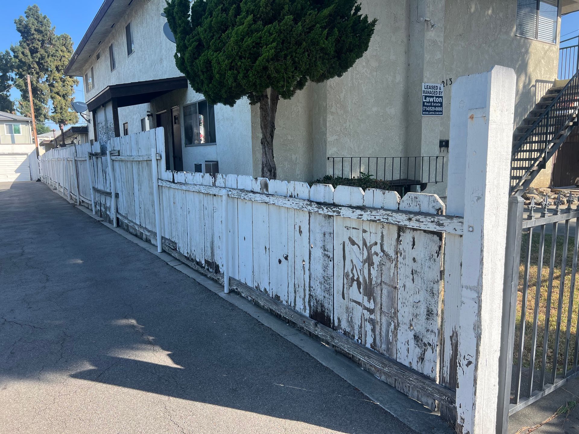 Dog ear wood fencing