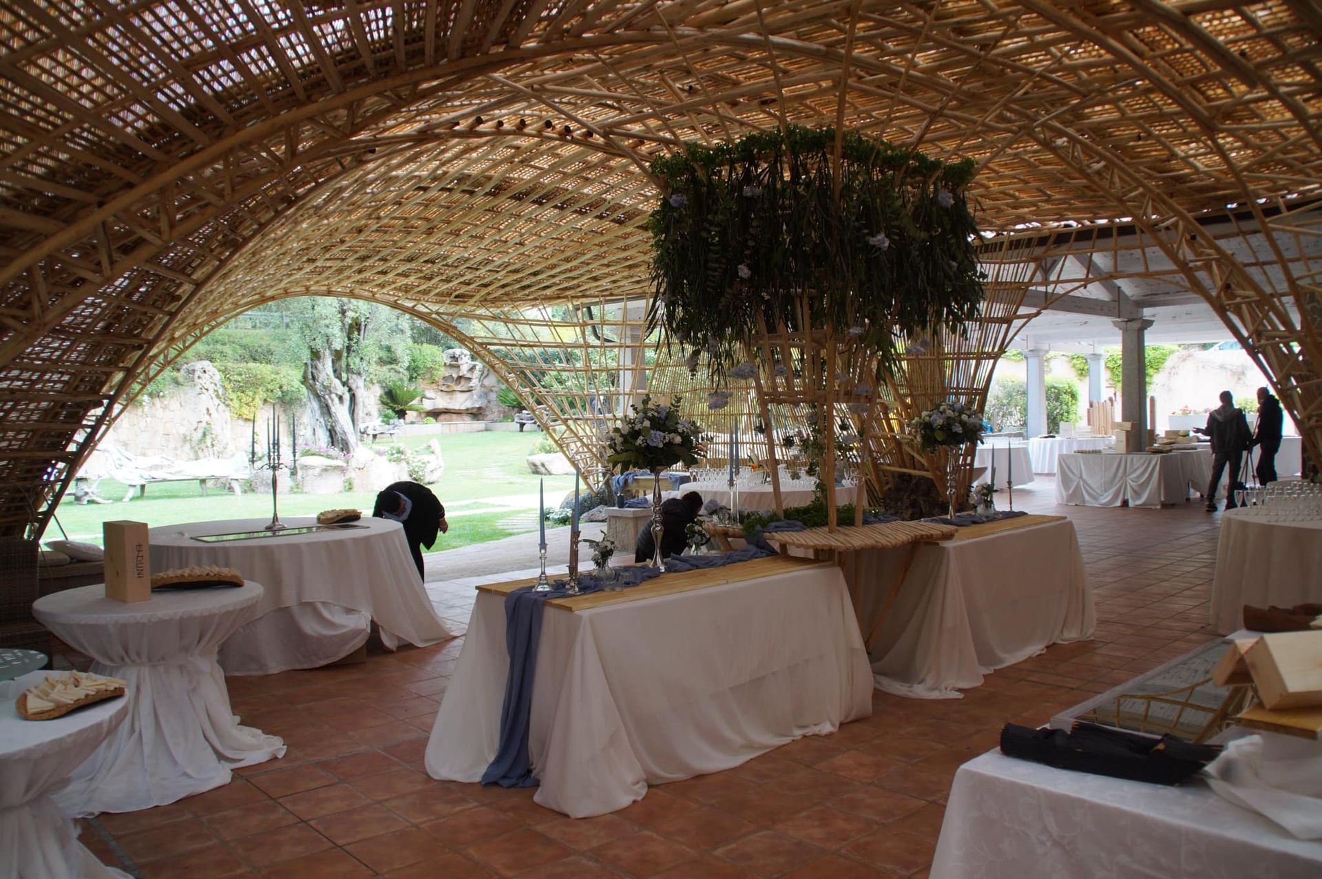 banquets and congresses13