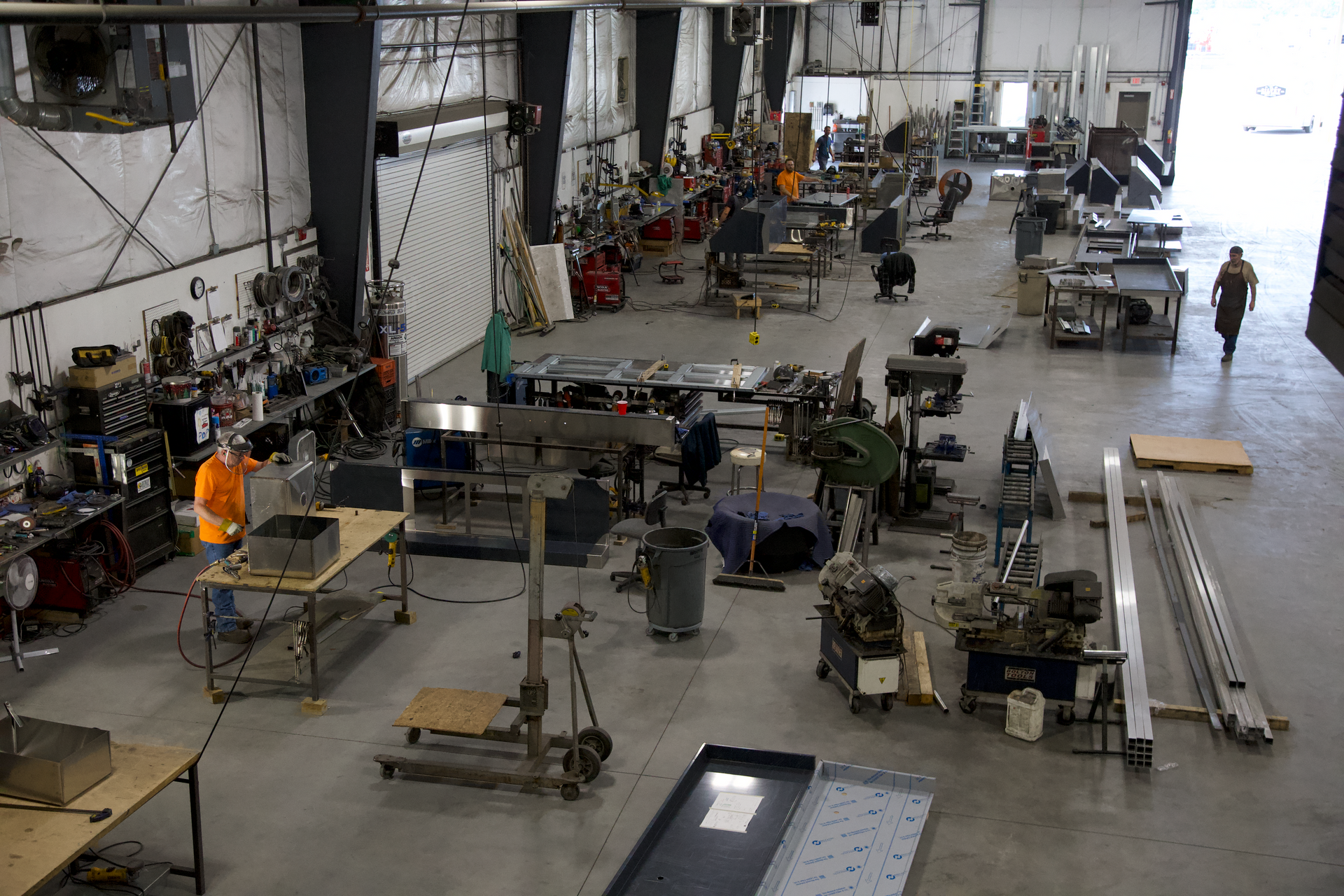 An aerial view of a factory filled with lots of machinery.