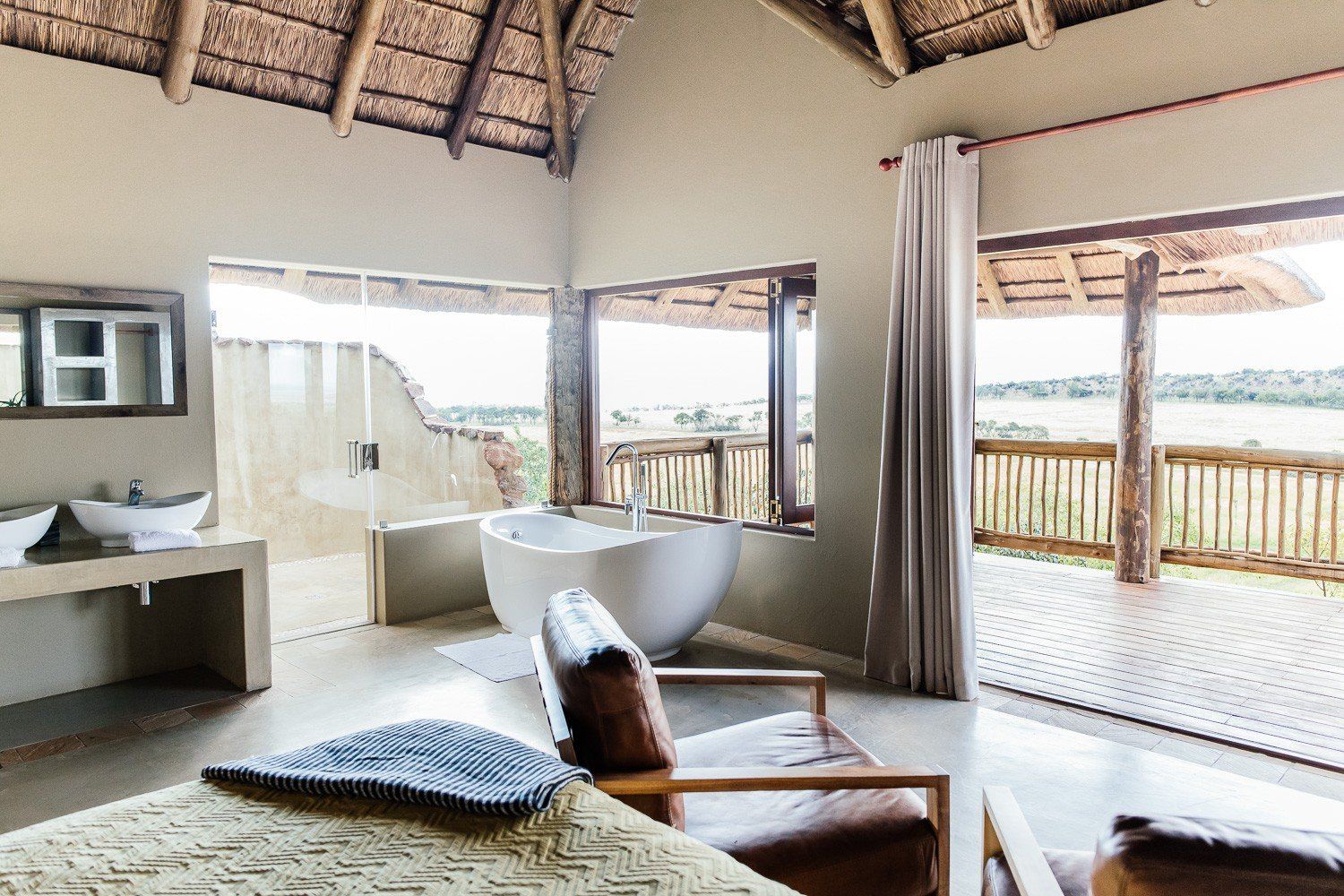 Mountainview Game Ranch Honeymoon Suite