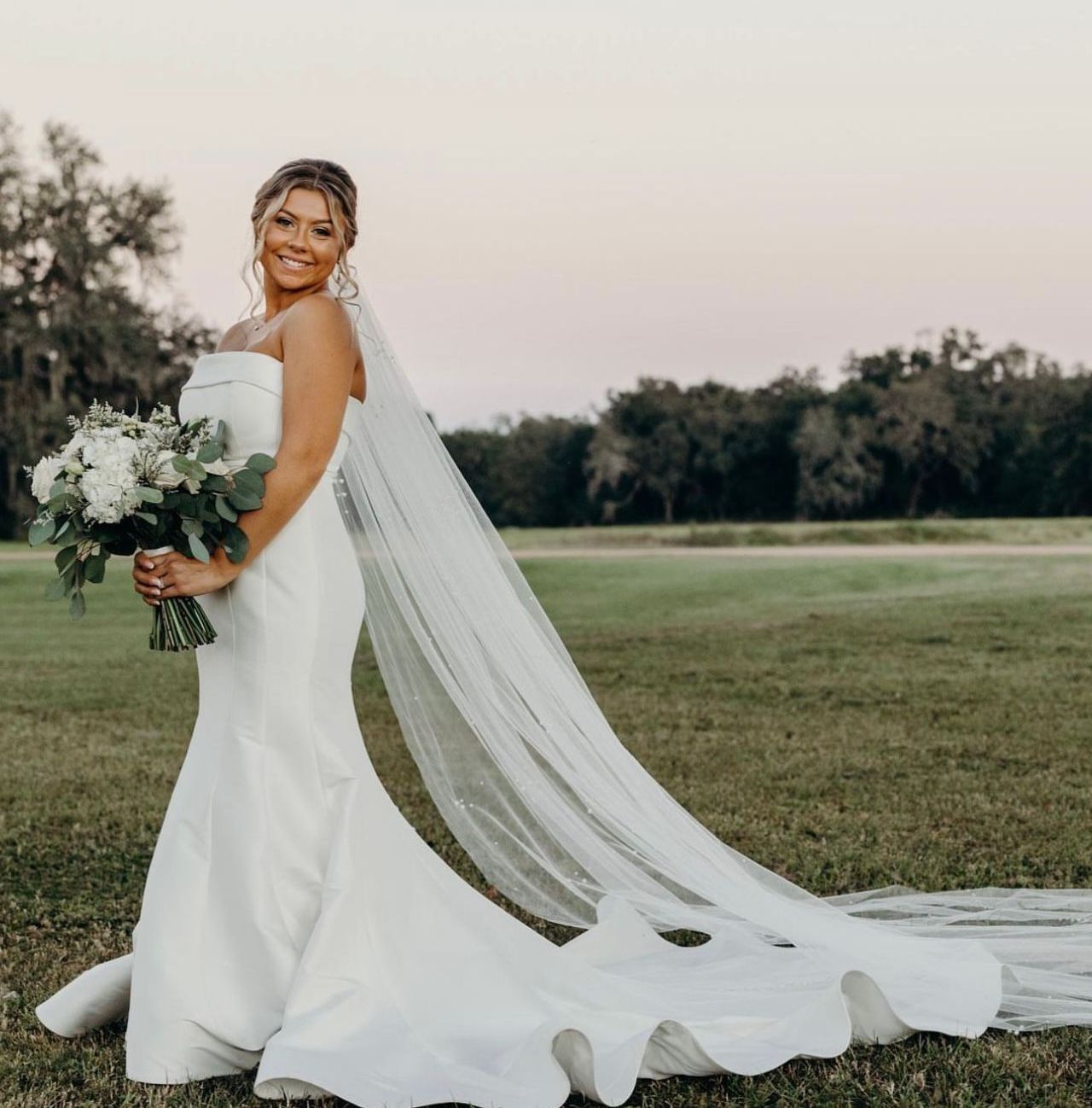 Tampa Florida Bridal Boutique/Shop, Bridal Gowns, Designer wedding dresses, custom wedding dresses, affordable wedding dresses,